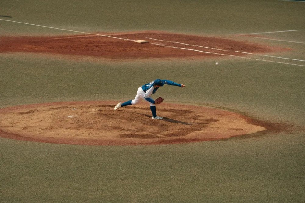 How to Increase Throwing Velocity in Baseball (7 Ways + A Weekly Plan) - GRIPZILLA
