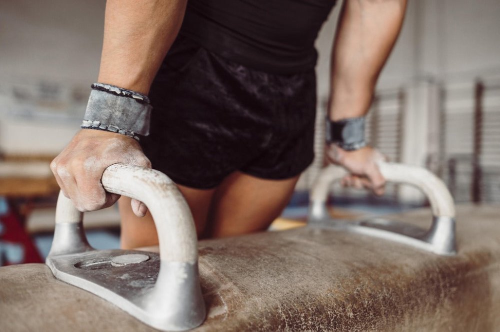 A No-Nonsense Grip Strength Workout Guide For Strong Hands - GRIPZILLA