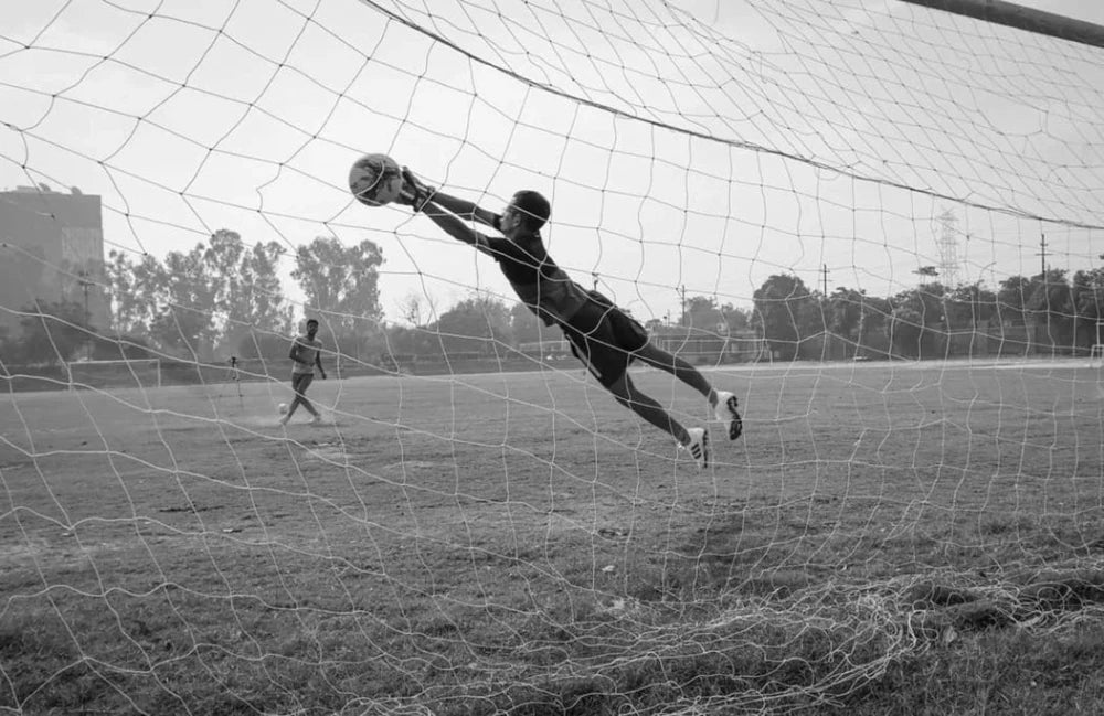 Arm Workouts for Soccer Players (Throw-Ins, Duels & Goalkeeping) - GRIPZILLA
