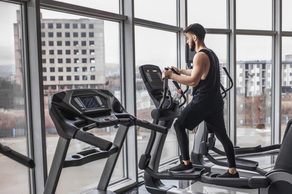 5 Best Treadmill Workouts To Run, Sweat & Thrive